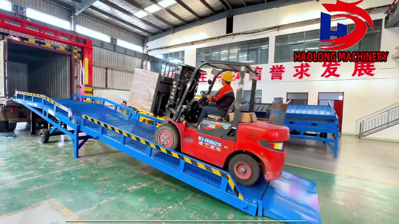 Movable foldable container loading and unloading ramp A good helper to save factory space