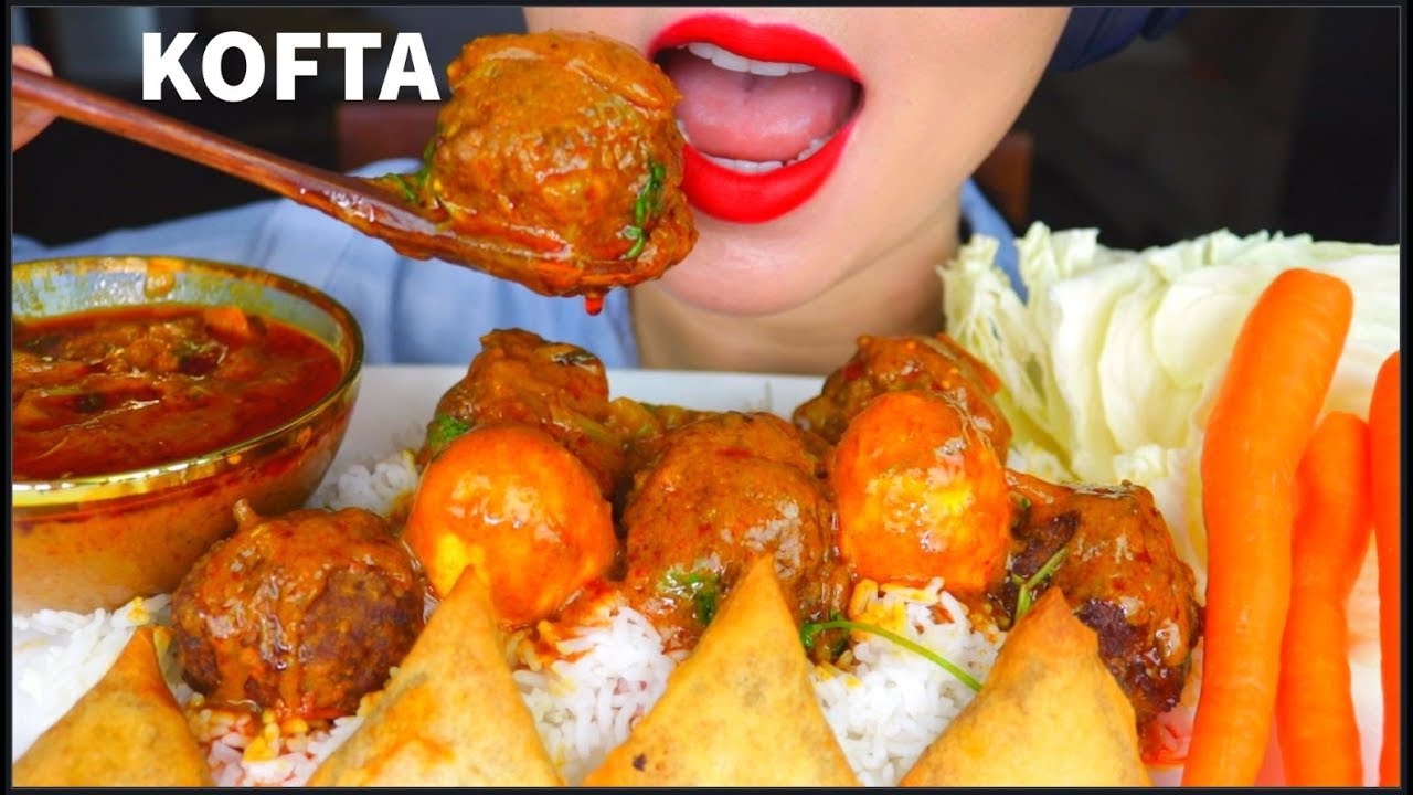 ASMR EATING SPICY KOFTA CURRY, MEATBALLS CURRY, SAMOSA, RICE, CABBAGE, PAKISTANI CUISINE 咖喱饭 咀嚼音 먹방