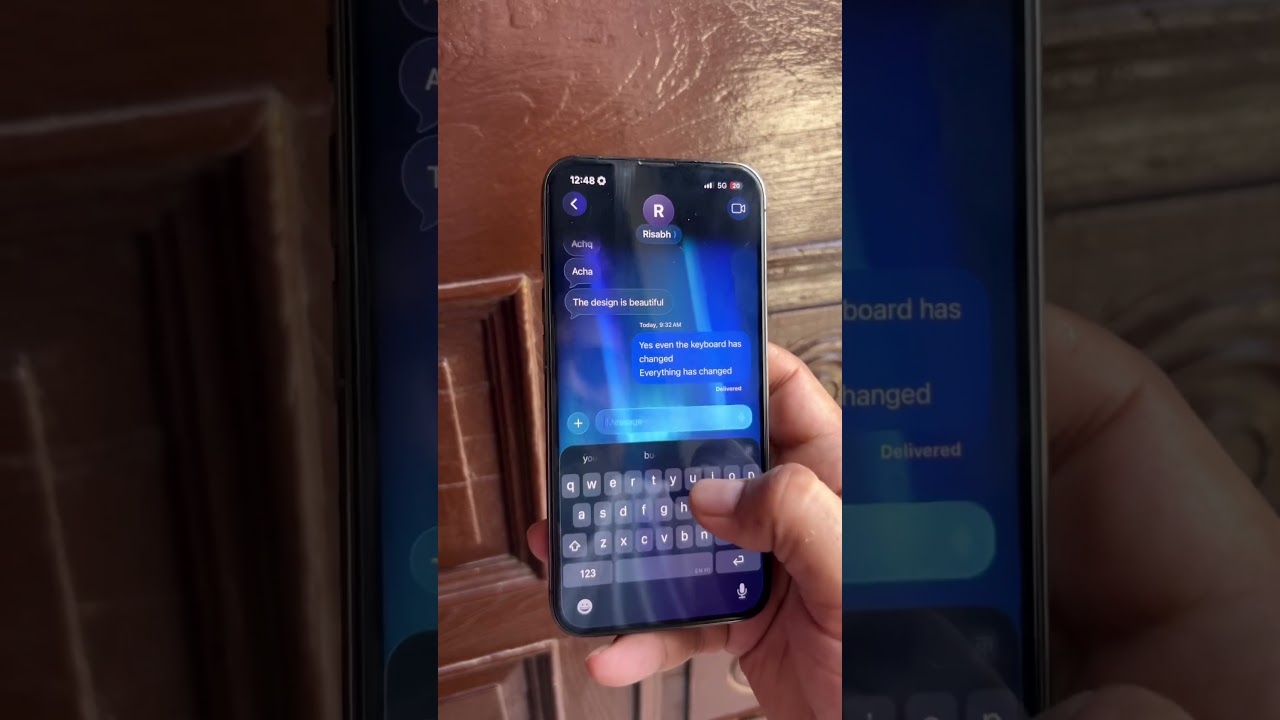 iOS 26 iMessage app background themes. | #ios26 #iphone #ios18 #apple #iphone13pro #homescreen