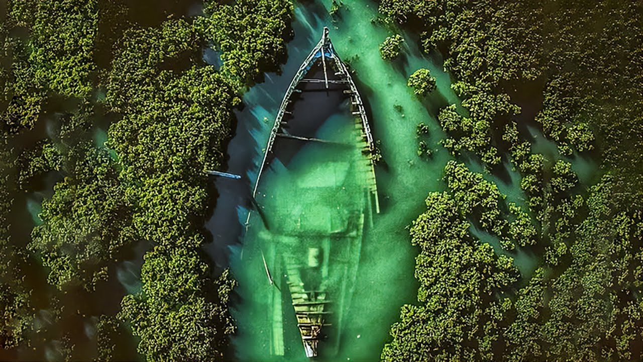 12 Most Incredible Abandoned Ships In The World