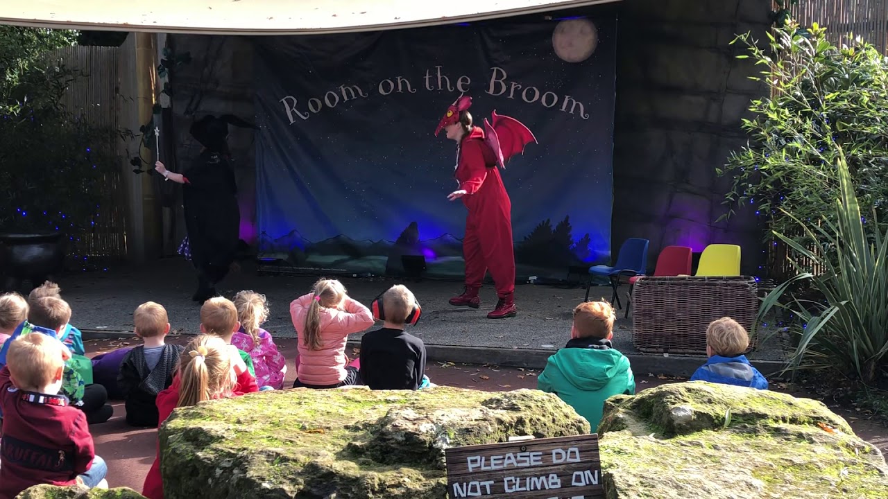 Room on The Broom Chessington Halloween Special