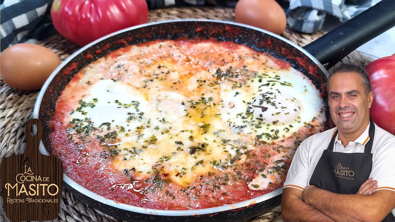 Huevos a la siciliana ¿los conoces? pues prepara pan que te hará falta para mojar en la salsa.