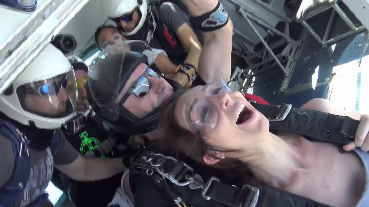 SAUT PARACHUTE EN TANDEM 4000m - Estelle