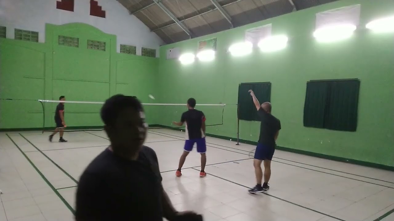 PB. Namplek Seneng | Grade A (Cipta/Amin Vs Dimas/Joshua) Pingin Coba Lawan -Latihan Badminton Rutin