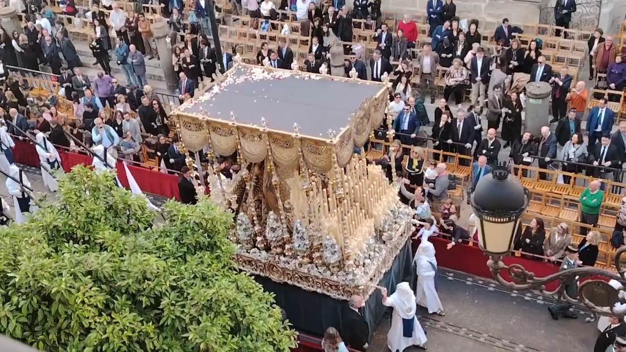 VIRGEN DE LOS ÁNGELES (HERMANDAD DE LOS NEGRITOS) EN LA AVENIDA. JUEVES SANTO DE 2025 EN SEVILLA
