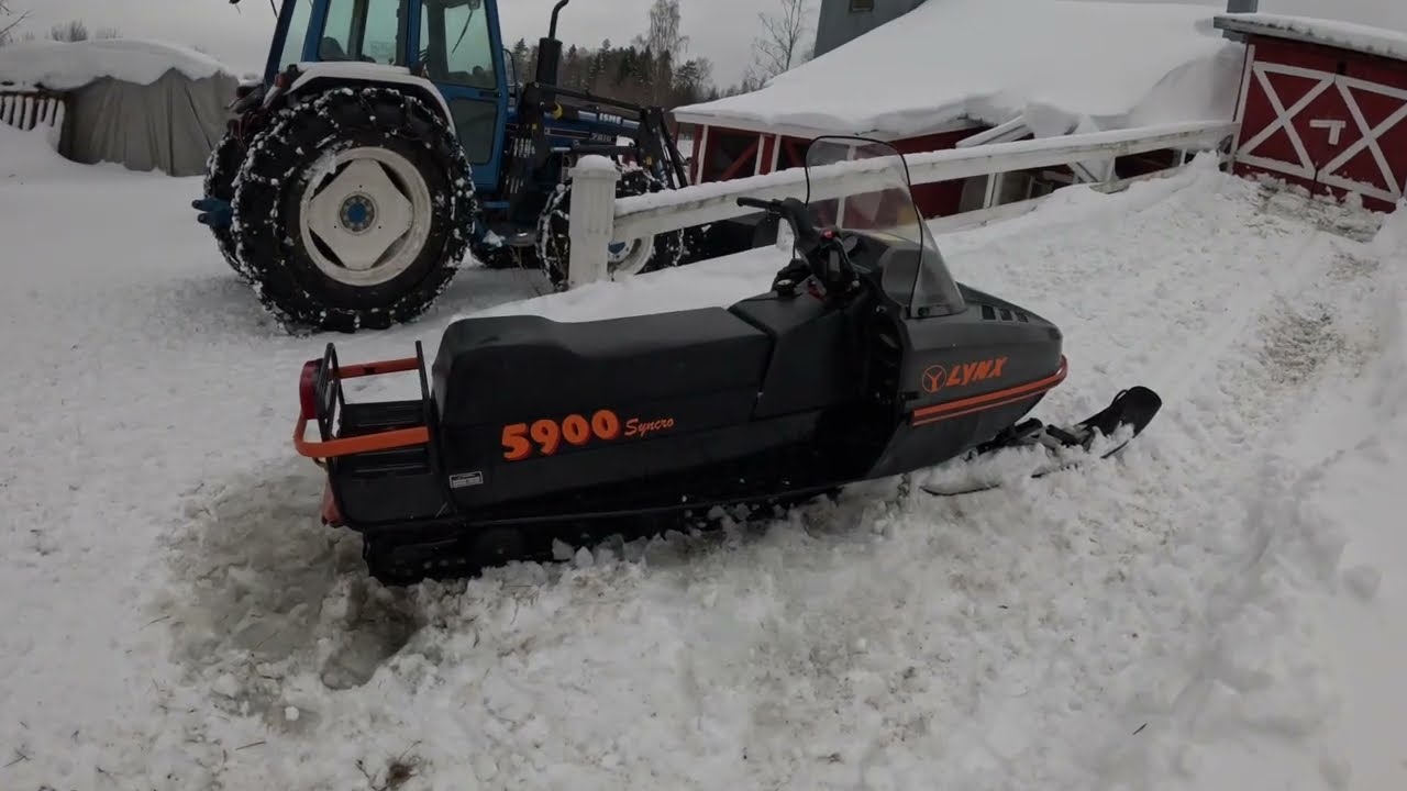 Tämä oli TODELLA HUONO IDEA! Käydään koeajamassa vanha lynx 5900 metsässä. Testing old snowmobile.
