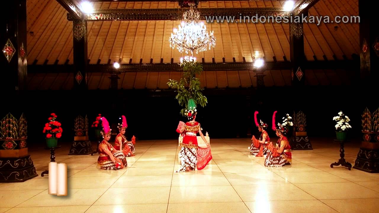 Tari Serimpi Renggowati
