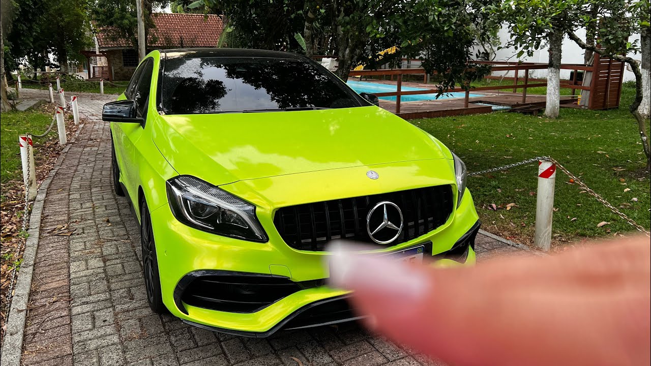 ASMR CAR TAPPING - Sons relaxantes dentro do carro - Mercedes Benz A45 AMG - tapping e scratching