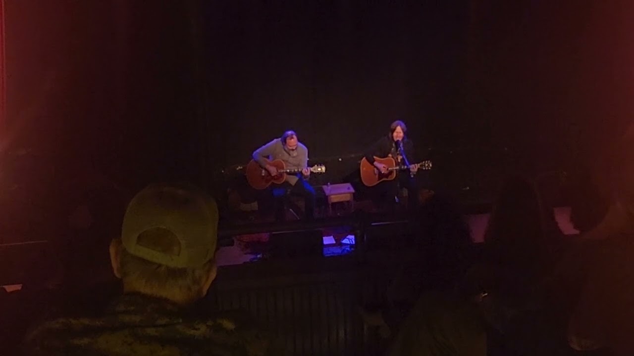 Charlie & Benji-Too High/Medicate My Mind/ Cinnamon Girl