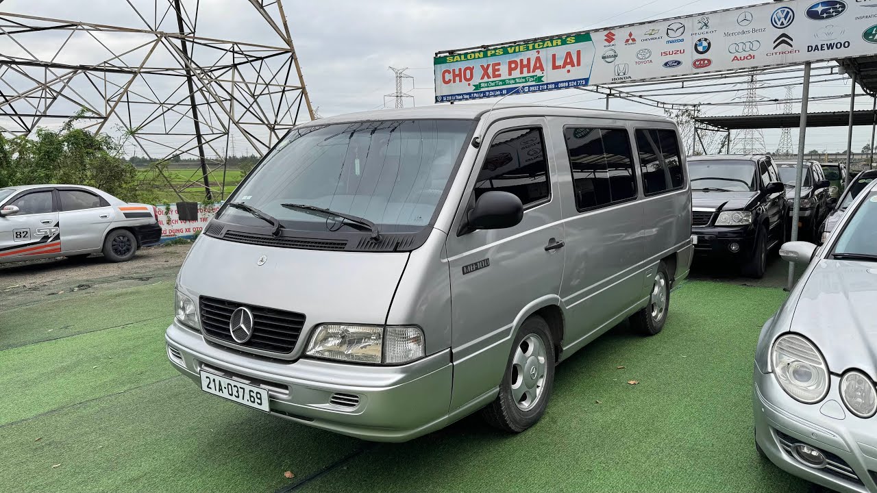 MERCEDES MB100 2002. Mẫu xe dành cho đại gia đình đi du lịch đi phượt thì hết nước chấm