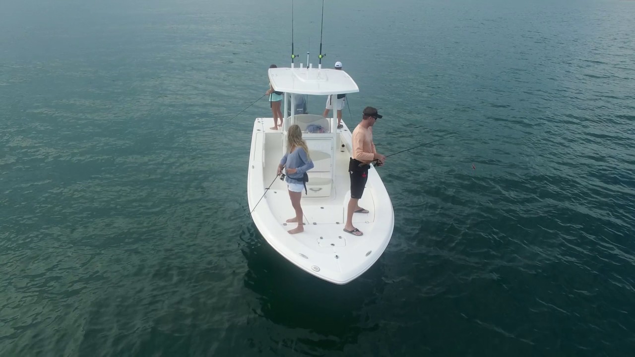Robalo 226 Cayman Bay