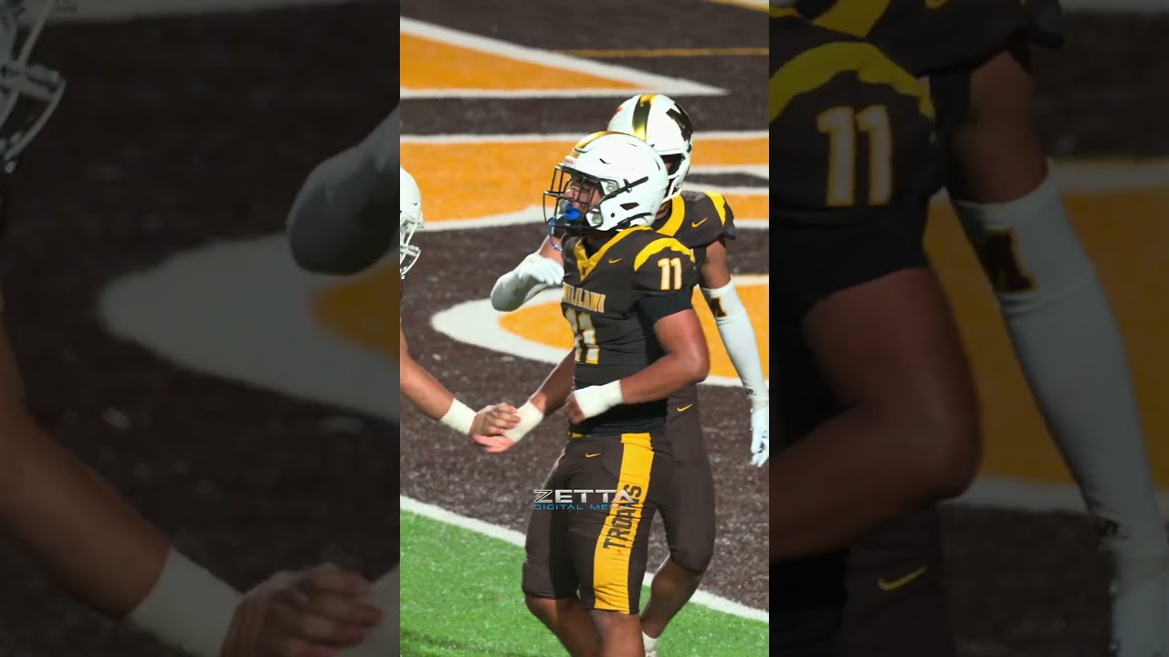 Mililani's CHEVY ROBINSON Makes Two Game-Changing Plays vs Kahuku