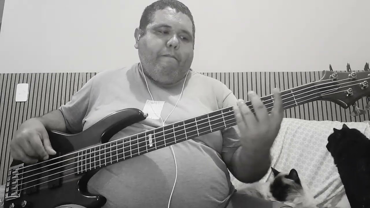 Ancient of Days ( CalledOut Music ) cover Baixo