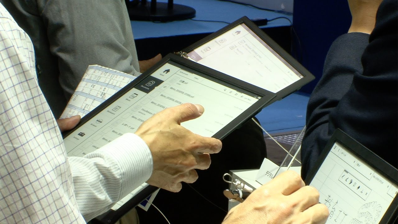 Sony A4-sized digital paper notepad is light, durable and responsive 