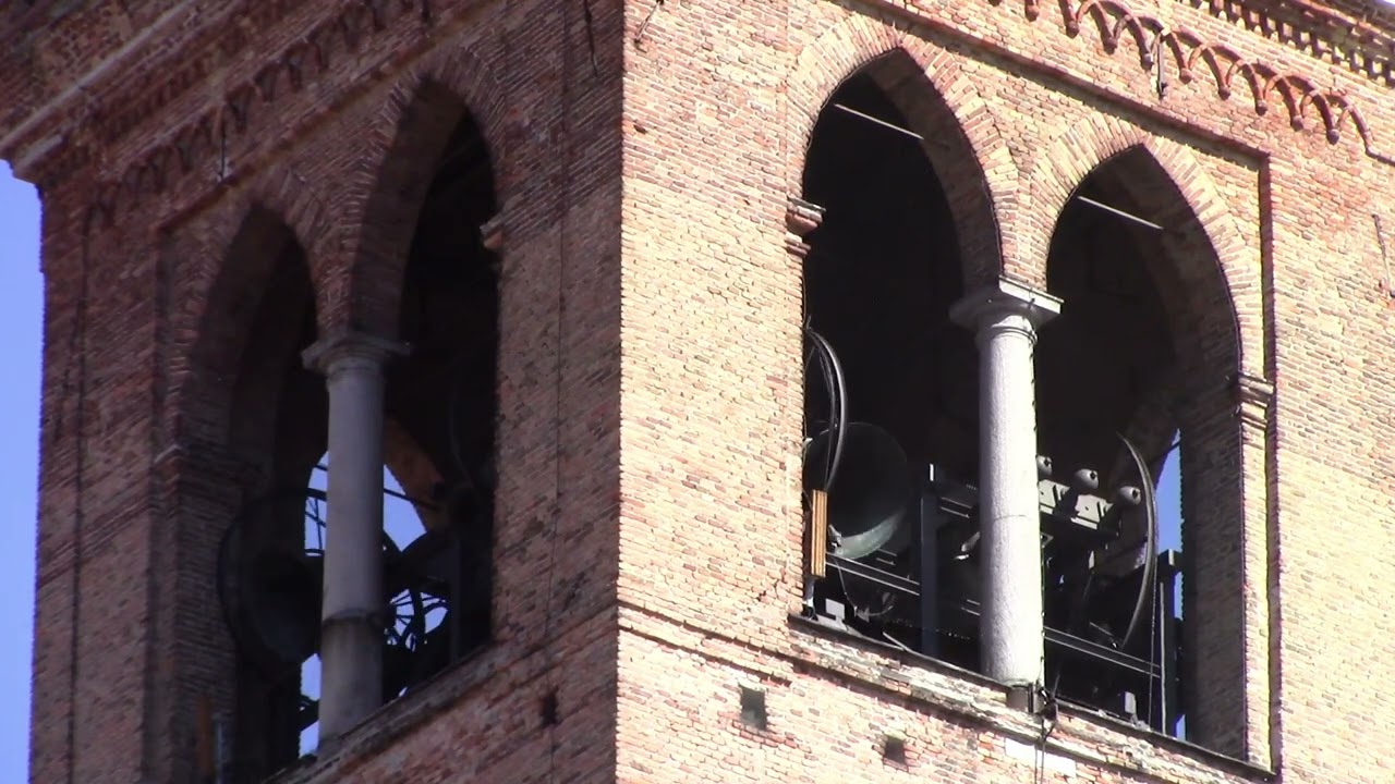 Le campane di Rivolta d'Adda (CR) - Basilica dei Ss. Maria Assunta e Sigismondo (1). video 1012
