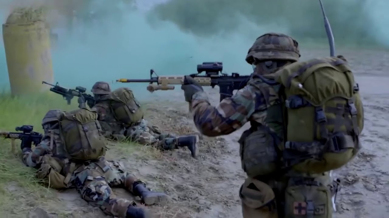 Dutch Special Forces (Korps Mariniers)''it goes on''