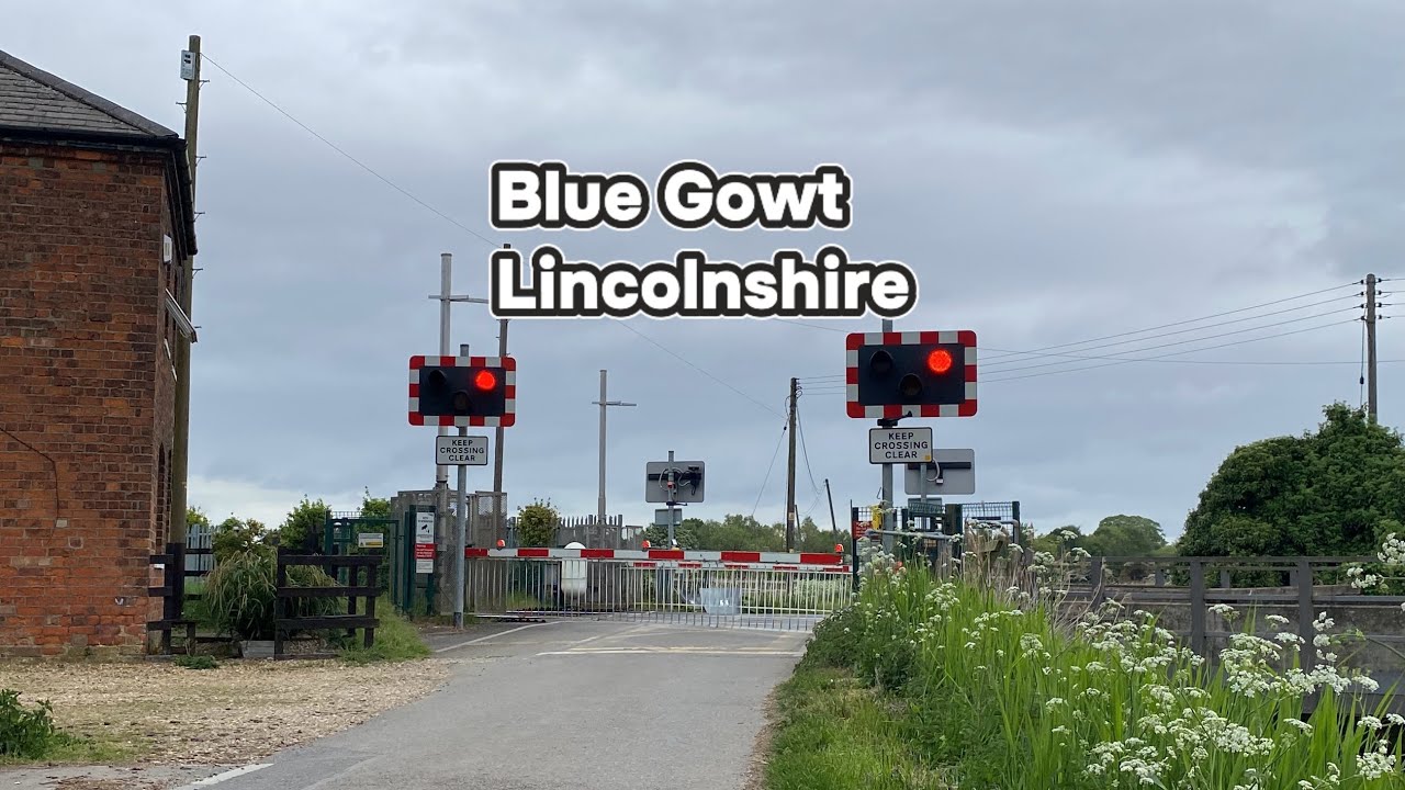 Blue Gowt Level Crossing (Lincolnshire) Saturday 03 May 2025