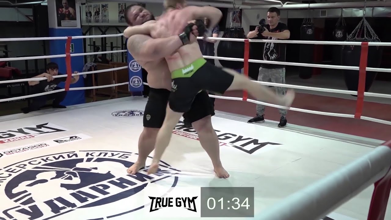 GIANT guy (220kg) vs WUSHU master (77kg) | MASHED, MMA Fight HD