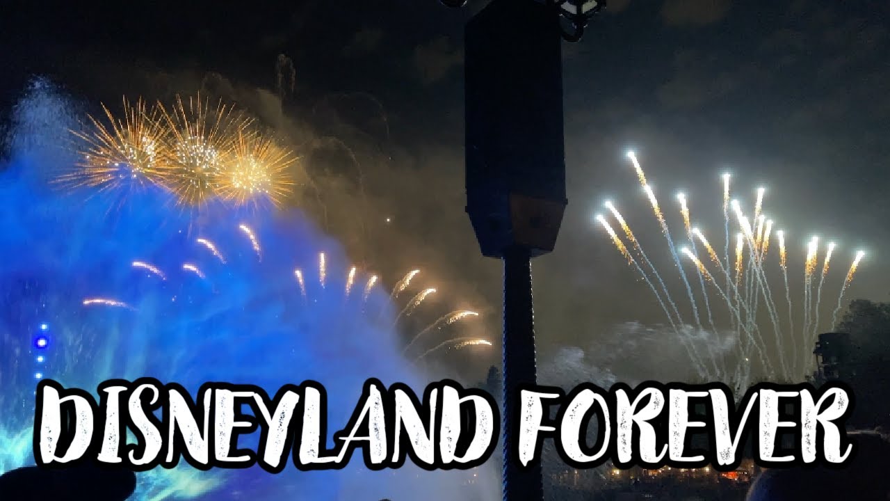 DISNEYLAND FOREVER (FIREWORKS) FROM THE RIVERS OF AMERICA - July 17, 2022
