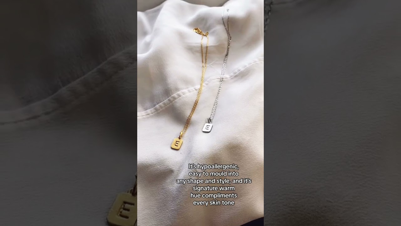 What should you choose between pure 24k gold and platinum 7879 Jewellery?