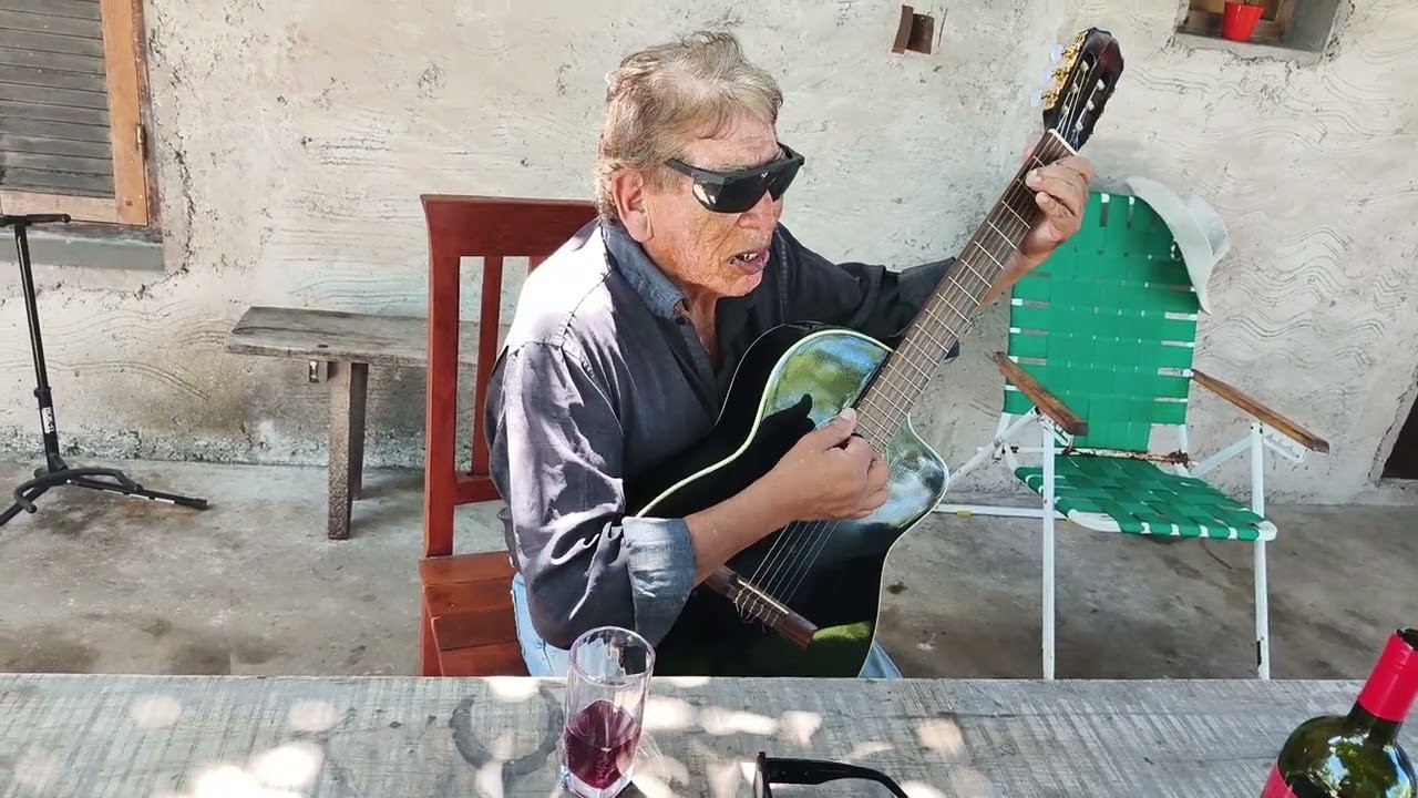 Mauro Castillo/debajo de la morera
