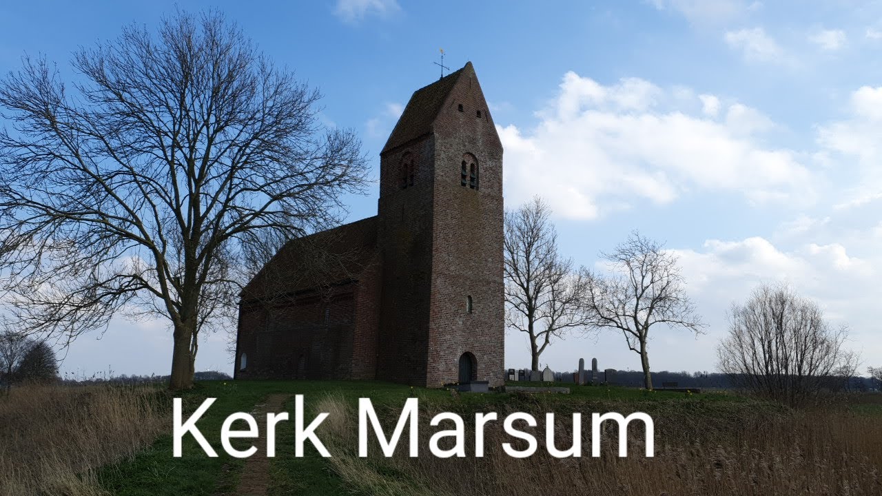 Kerk Marsum, een van de oudste bakstenen kerk in de provincie Groningen