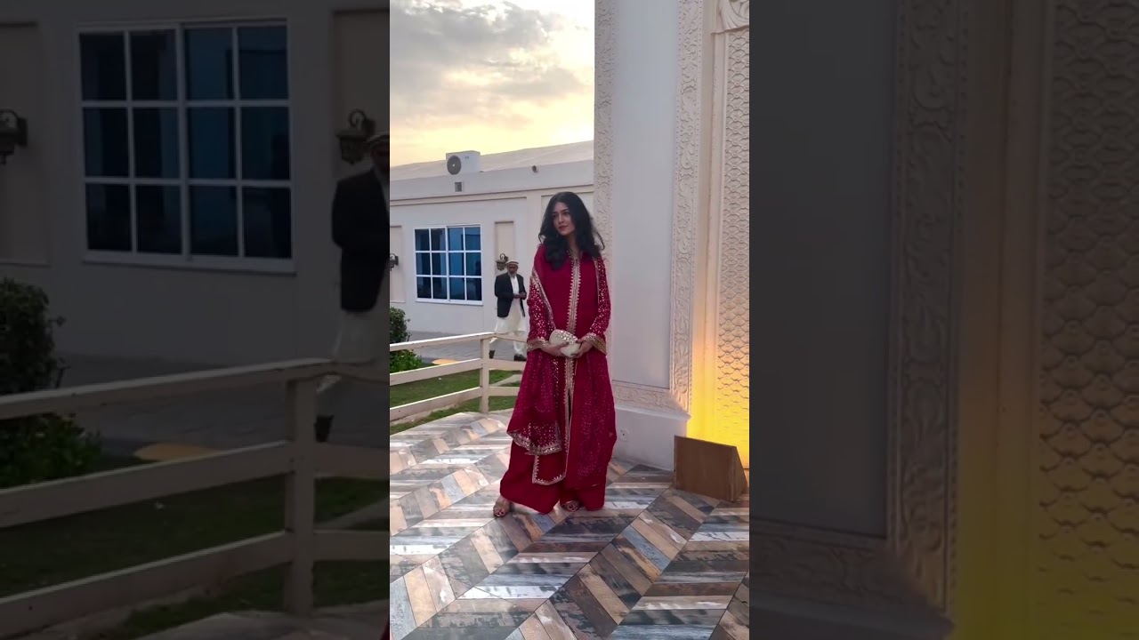 Shop Viral Pakistani Suits in Dubai, UAE, Abu Dhabi | SALWAR MAHAL Online Store | Code L020