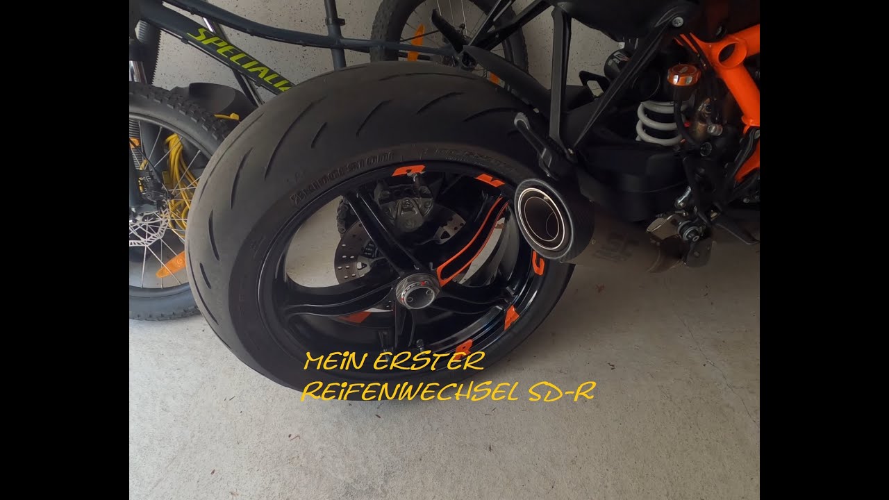 Reifenwechsel (hinten/rearwheel removal) bei der Superduke R 1290 (2021) mit Reifenmontiergerät