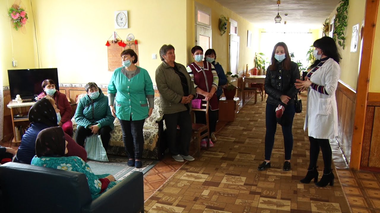 У селі Люта Ужгородського району працівники терцентру 4 місяці чекають на зароблені кошти
