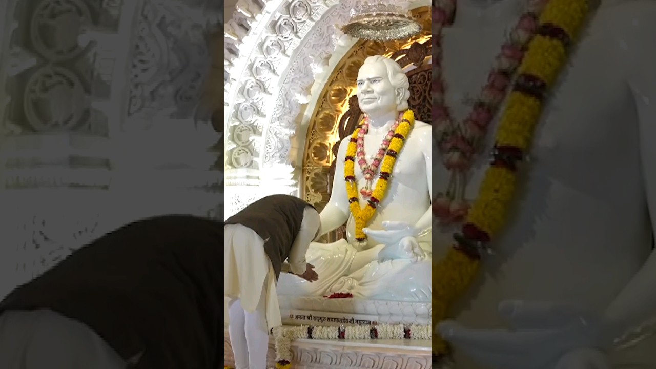 Swarved Mahamandir is a modern symbol of India&rsquo;s social and spiritual strength: PM Modi