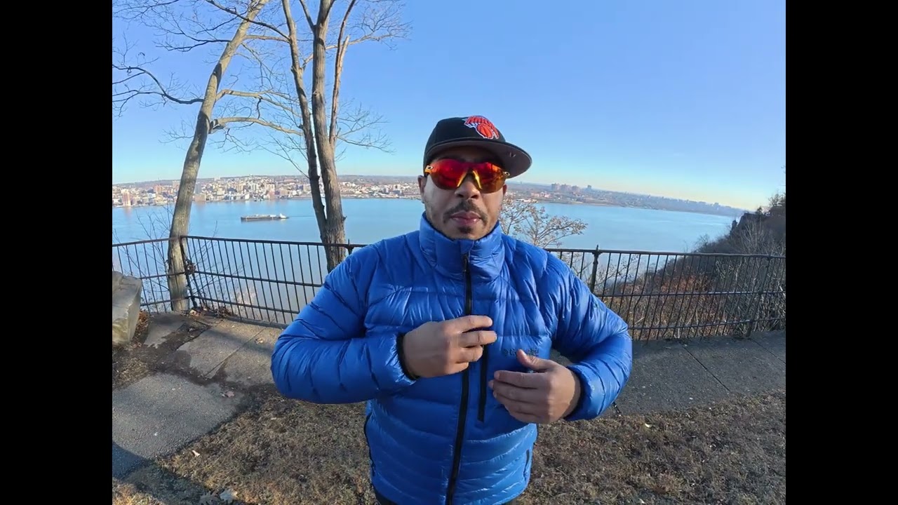 Пуховая куртка Columbia Arctic Crest: обзор для холодной погоды.