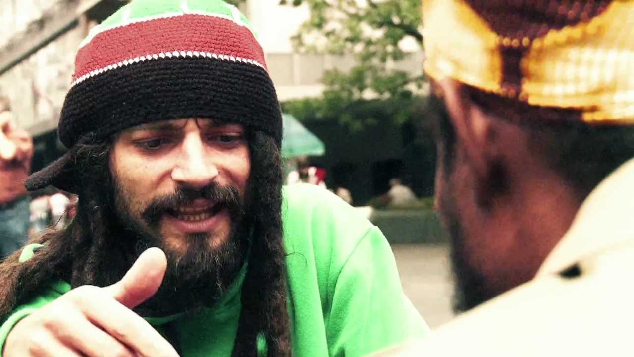 ‪Hornsman Coyote & Jah Mason: BELLY OF THE BEAST Official Video (HD)‬