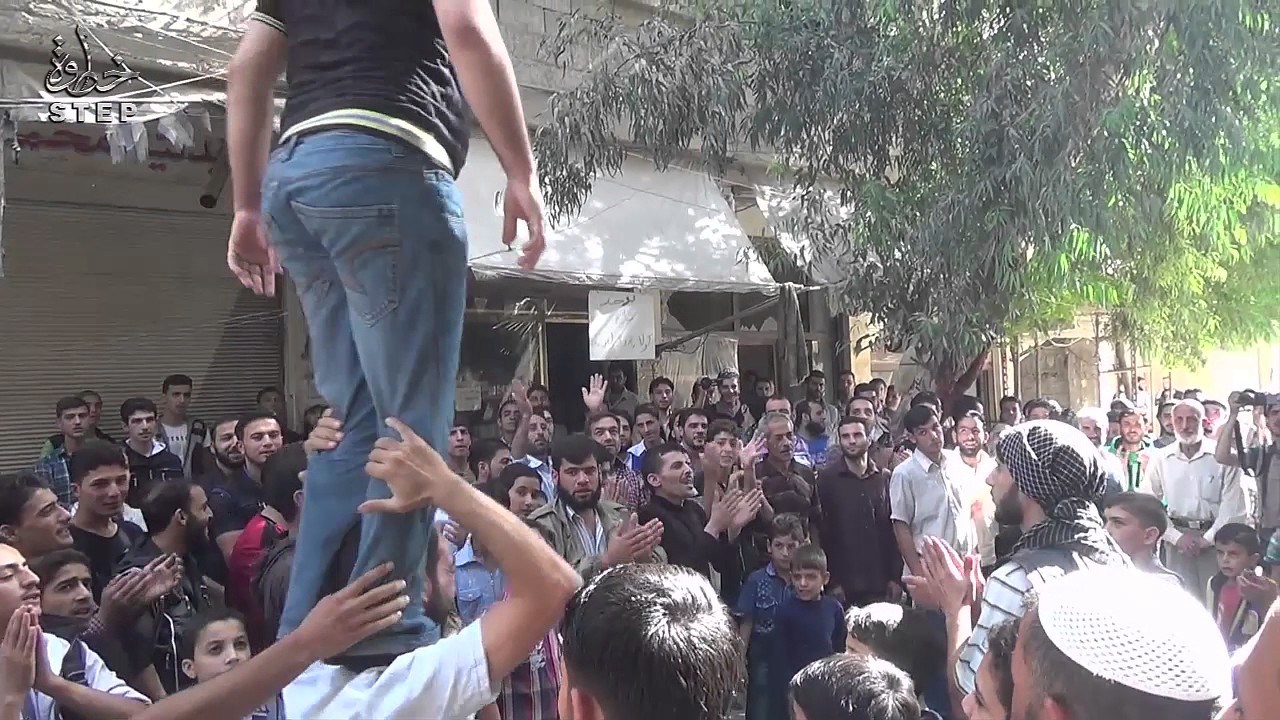 خطوة || شاهد مظاهرة في سقبا تطالب الفصائل بتحريك الجبهات والتوحد حتى لا تلقى مصير قدسيا والهامة