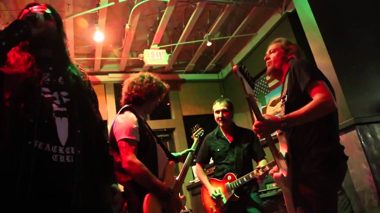 Adrian Smith and Neil Turbin jam Highway Star