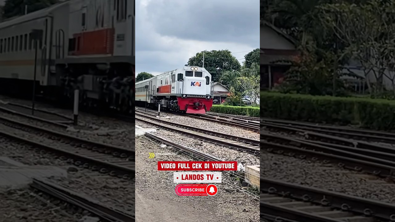 Kereta Api Ijen Ekspres Melintas di Stasiun Singojuruh
