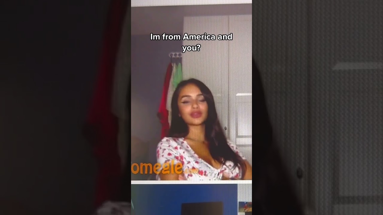 Cute American girl on Omegle.🥰🐰🐻 
