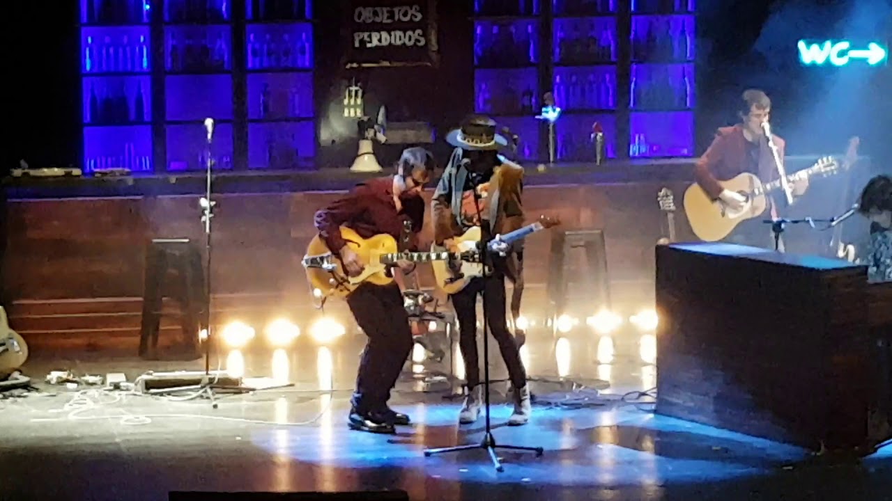 Rulo y La Contrabanda con Leiva - Heridas del Rock and Roll (En directo Santander 22-4-2018)