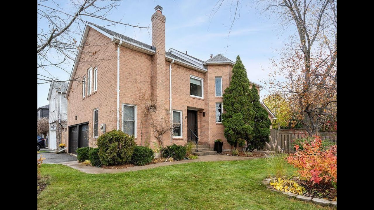 1544 Greenbriar Drive, Oakville