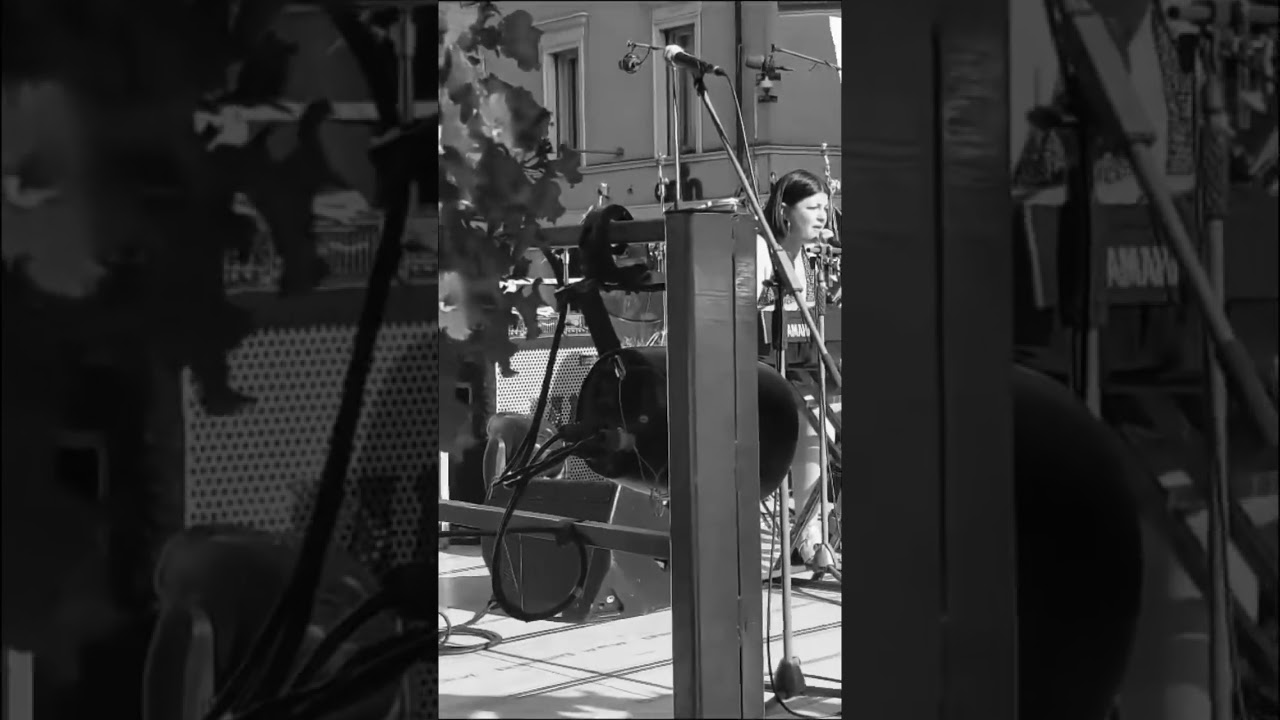 Sam Delacroix- Oceani Live Festa della musica Brescia #samdelacroix  #cantautrice #brescia #live