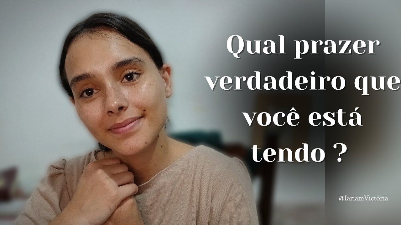 Coloca seus prazeres em Deus e não nas coisas terrenas ! / @iariamvictória 