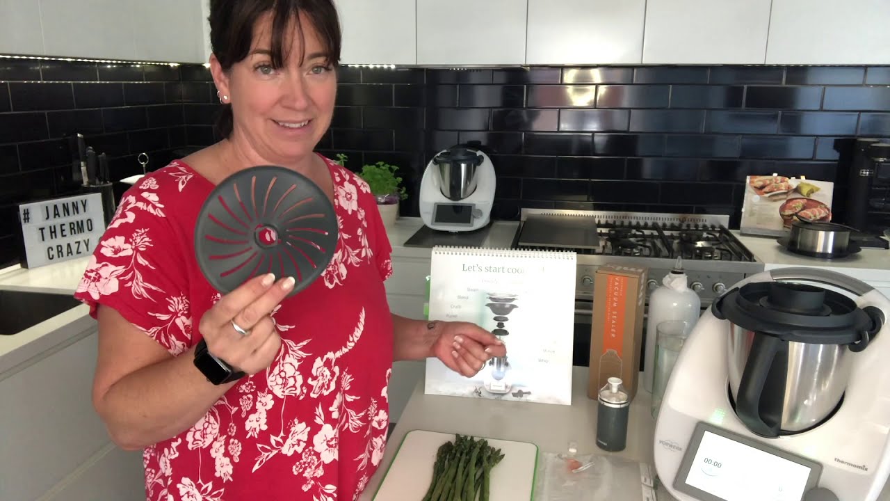 Cook with me: Sous vide, blade cover and thickening mode