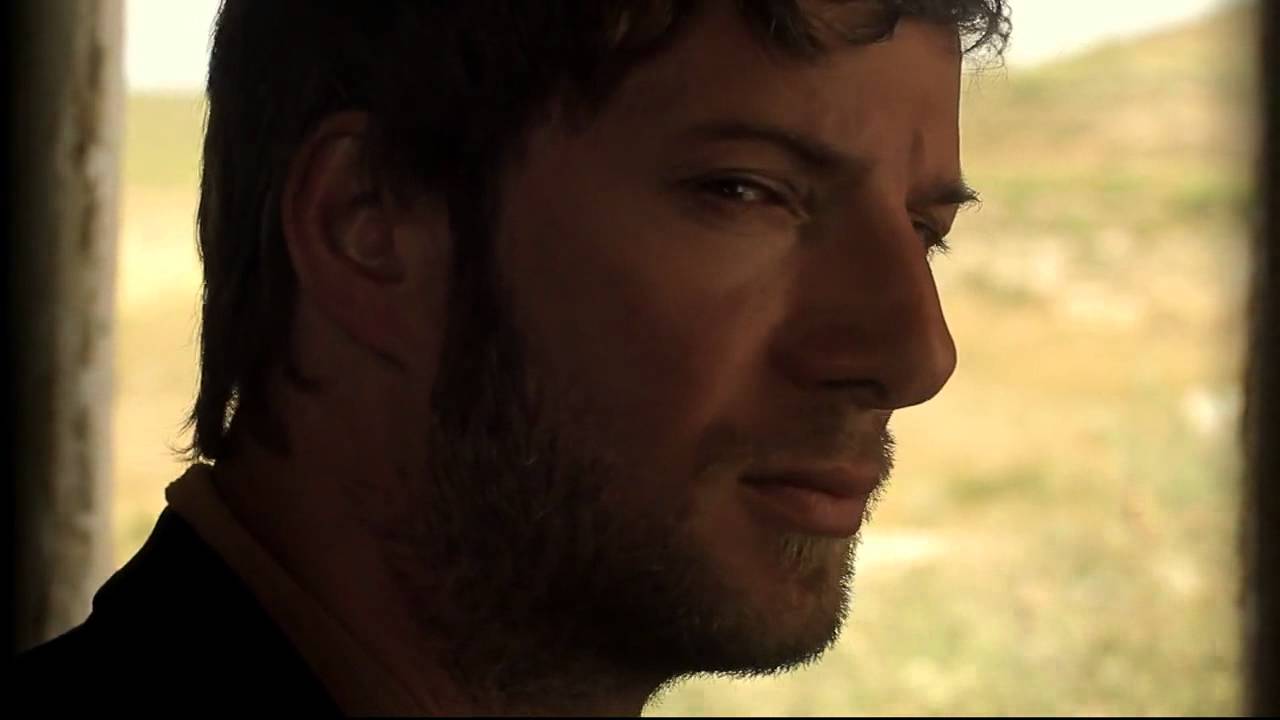 Hypernuit (Clip Officiel) - Bertrand Belin