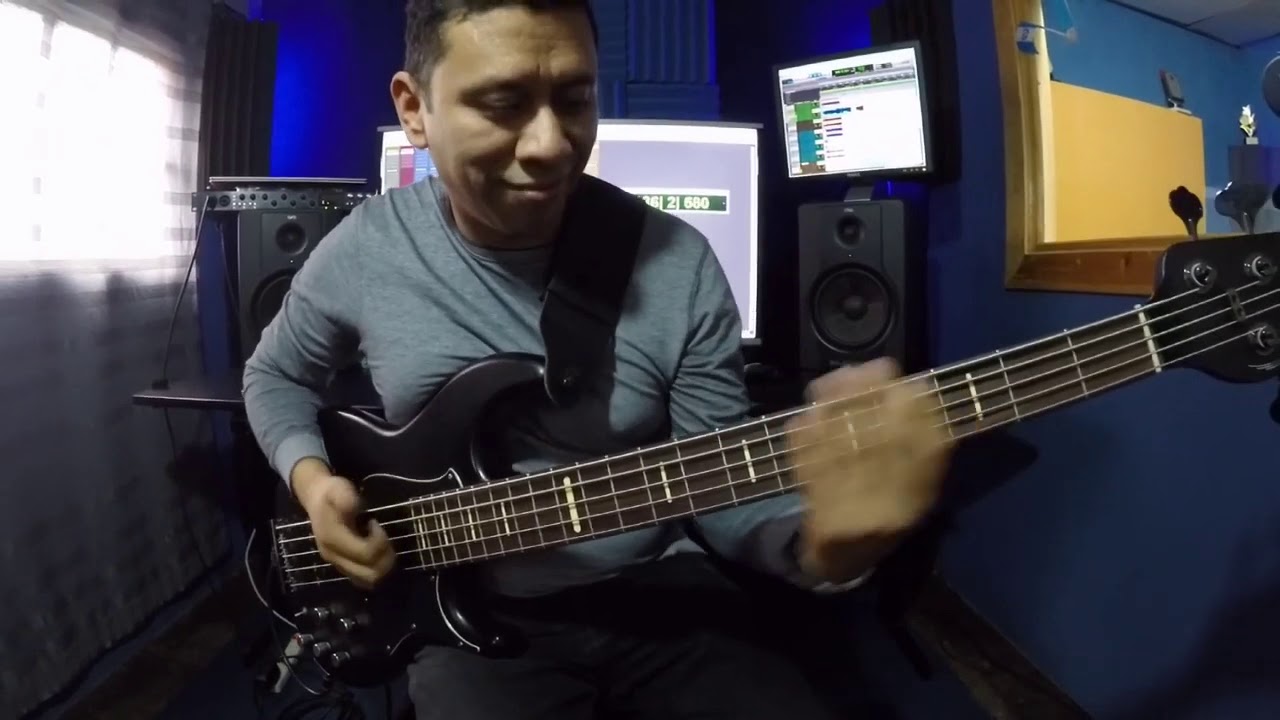 Yamaha BB735A Improvisando