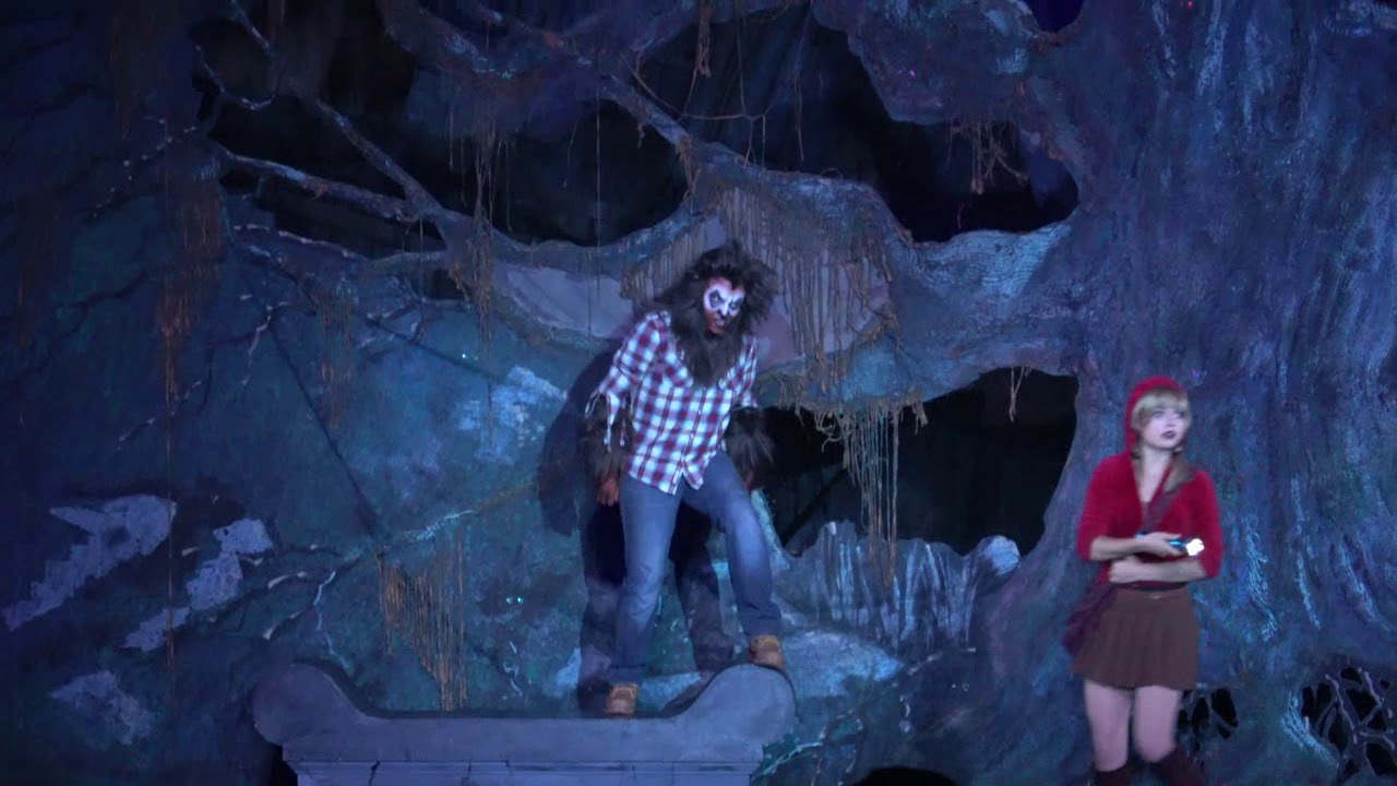 Six Flags Great America Love At First Fright 2017