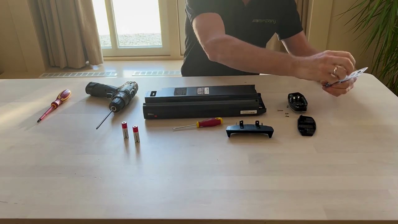 DIY - Batterijen achterlicht van je fietsaccu vervangen