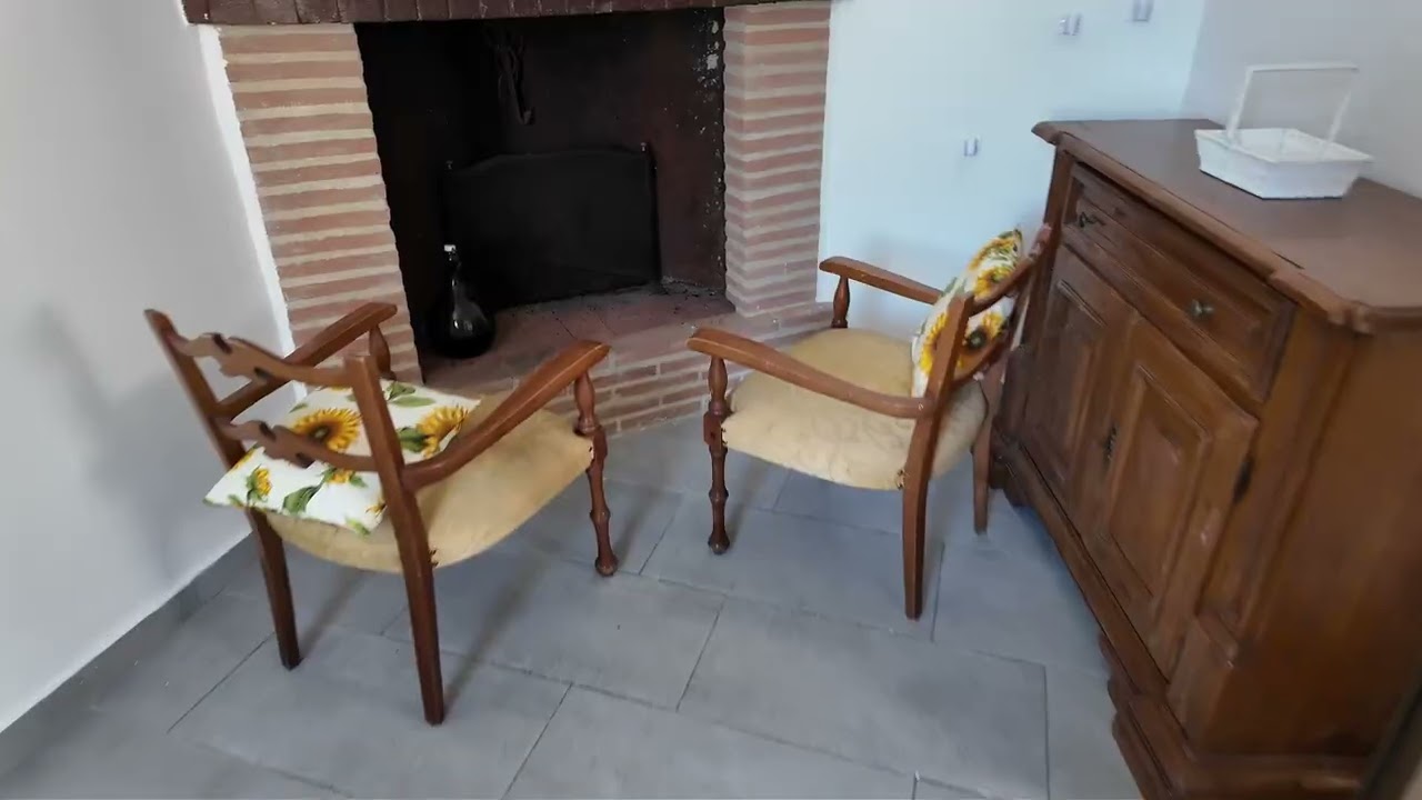 BELMONTE IN SABINA (RI) - fraz. Prime Ville: casa semindipendente con giardino