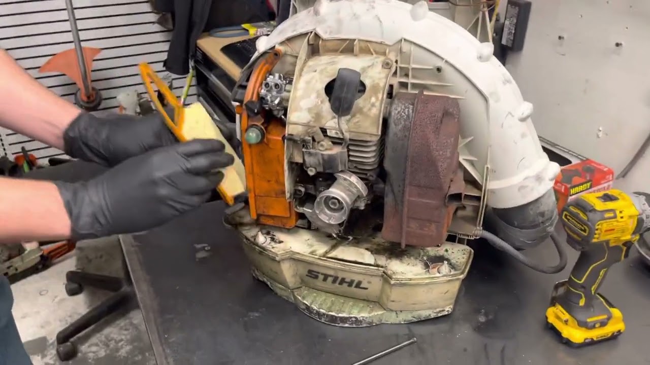 BR 700 Blower Carb Install