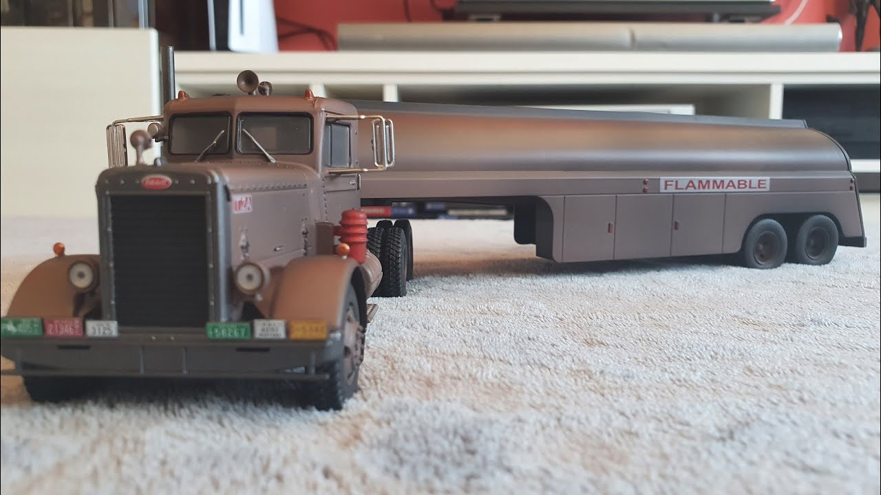 Camiones Americanos - #14 Peterbilt 281 (Diablo Sobre Ruedas) Unboxing - CajaAbierta -