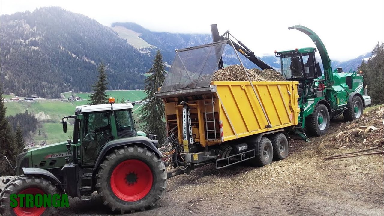 Wood Chip Energy Harvest using Hooklift Trailer