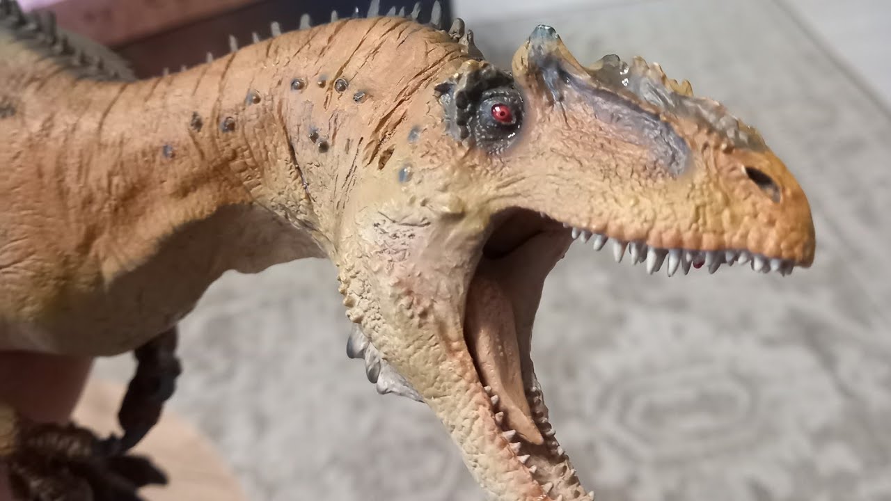 SIDESHOW DINOSAURIA ALLOSAURUS VS. CAMARASAURUS DIORAMA  сравнение с другими моделями .